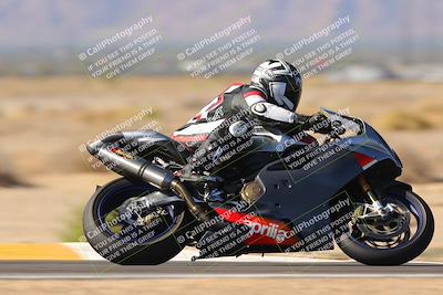 media/Nov-11-2023-SoCal Trackdays (Sat) [[efd63766ff]]/Turn 8 Set 2 (1040am)/